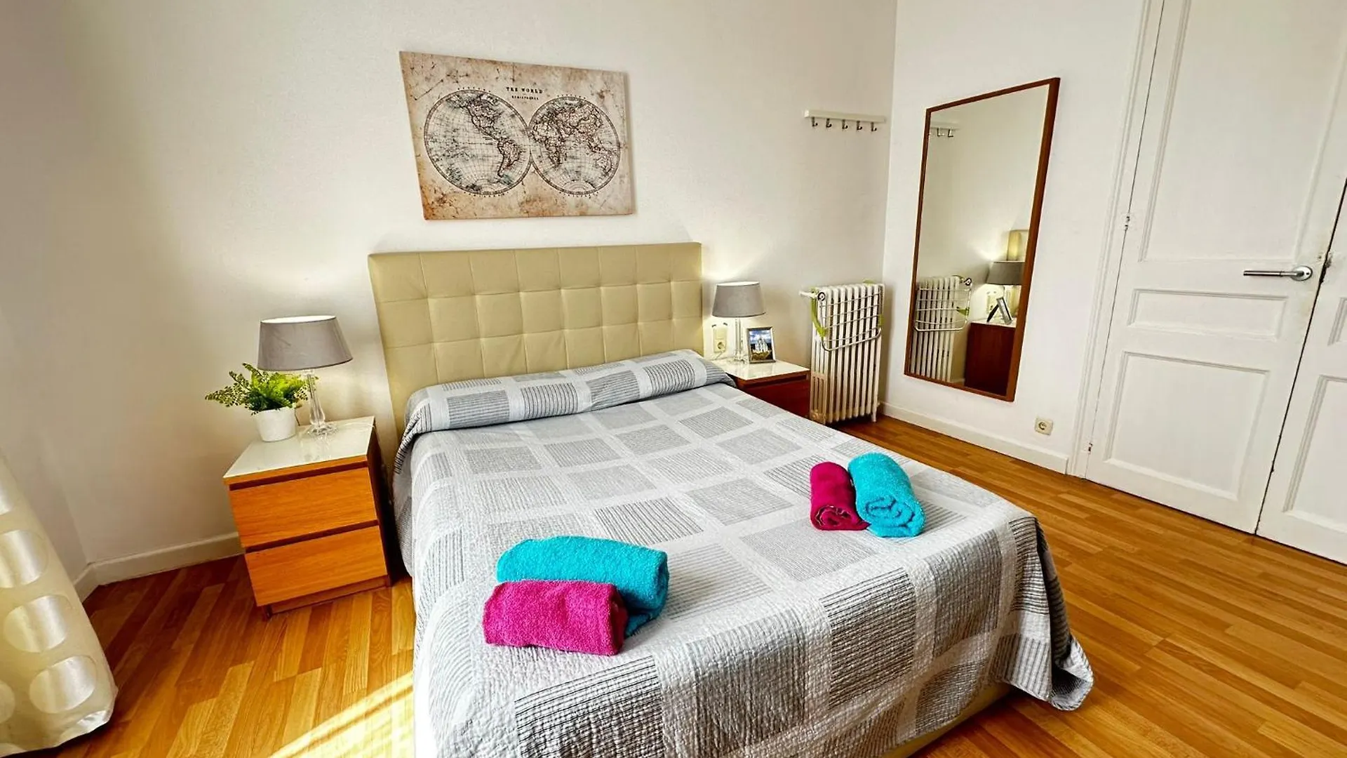 Rooms Tetu Barcelona Spanien